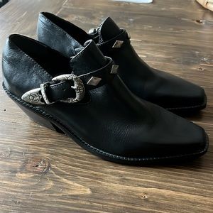 Dingo leather booties
